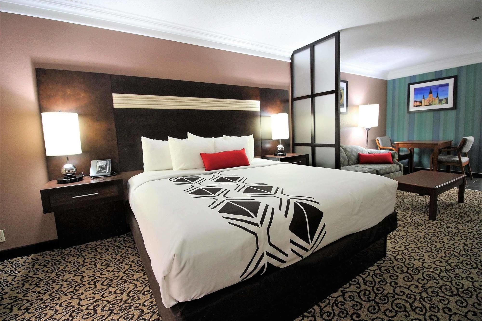 Western Hotel 3*